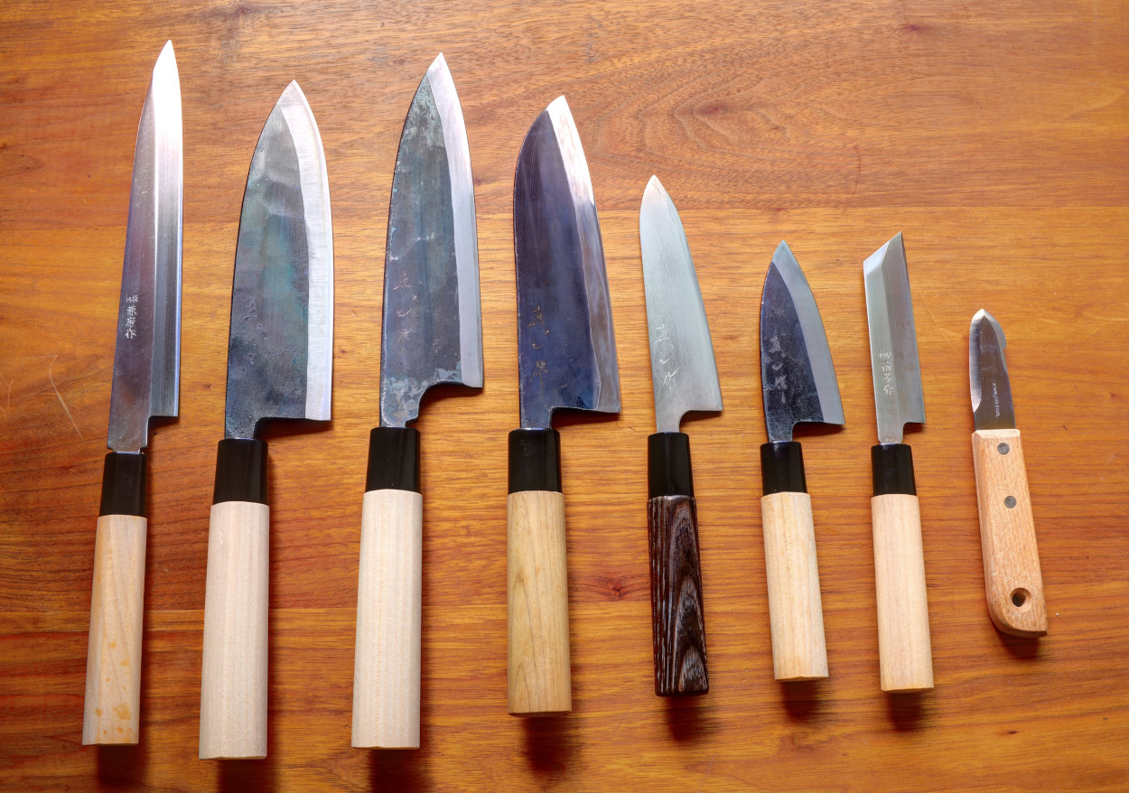 8 KITCHEN KNIFE SET | STANDARD