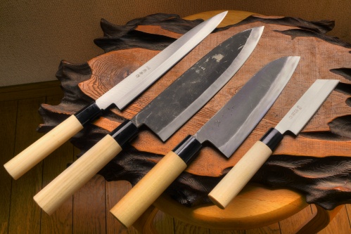 8 kitchen knives